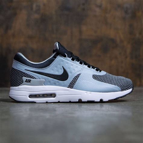 nike air max zero essential zwart|nike air max zero day.